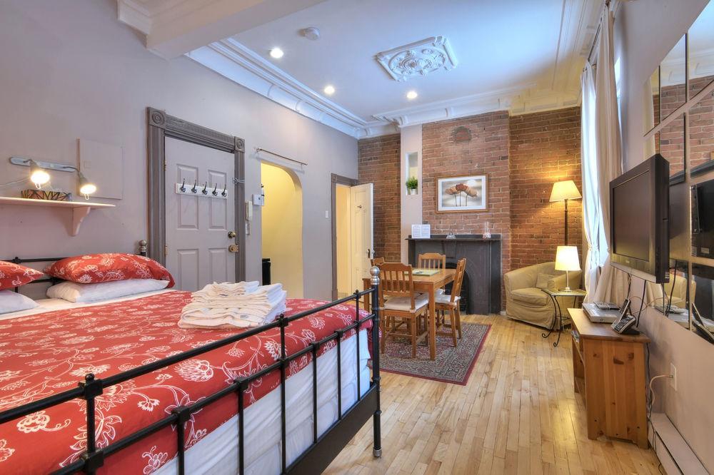 Gite University Bed And Breakfast มอนทรีอัล ภายนอก รูปภาพ